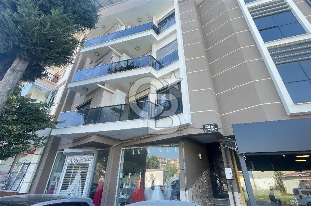 BUCA ÇEVİK BİR MEYDANA YAKIN 125 M2 İKİ KATLI SATILIK DÜKKAN