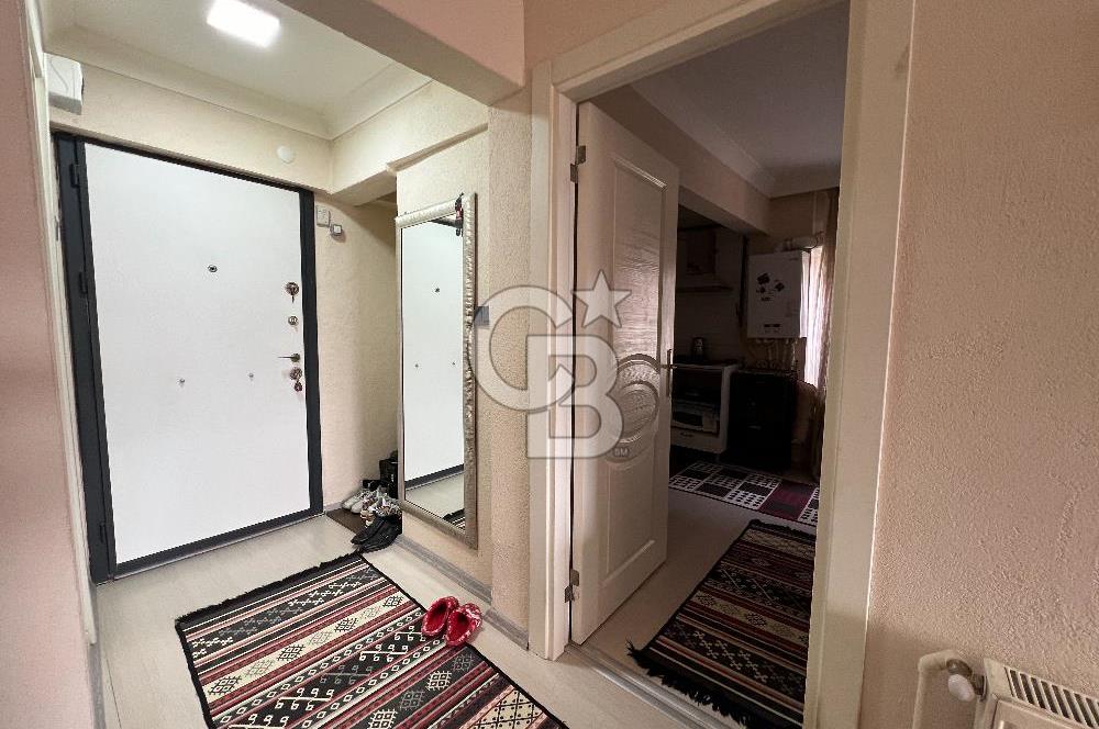 İZMİT ÇARŞI İNÖNÜ CADDESİ İÇİ YAPILI SATILIK 2+1 ARA KAT DAİRE