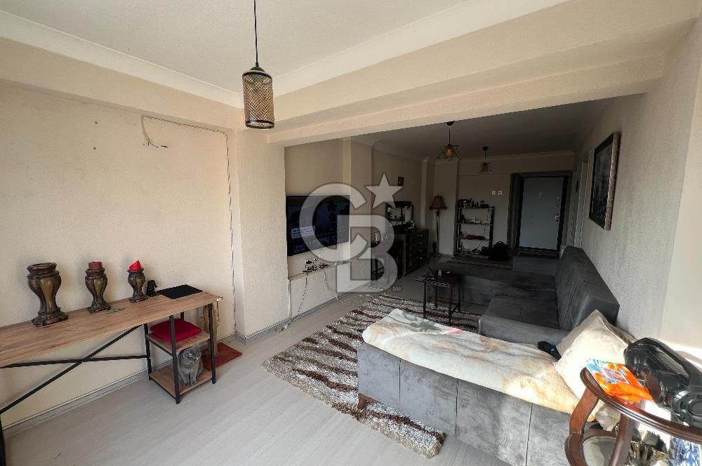 İZMİT ÇARŞI İNÖNÜ CADDESİ İÇİ YAPILI SATILIK 2+1 ARA KAT DAİRE