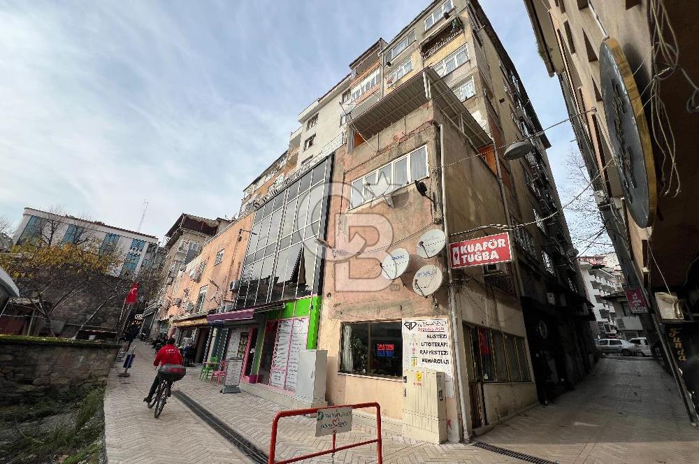 İZMİT ÇARŞI İNÖNÜ CADDESİ İÇİ YAPILI SATILIK 2+1 ARA KAT DAİRE