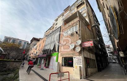 İZMİT ÇARŞI İNÖNÜ CADDESİ İÇİ YAPILI SATILIK 2+1 ARA KAT DAİRE