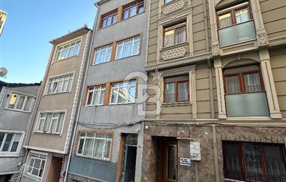 Beyoğlu Kasımpaşa’da Satılık Komple Bina 