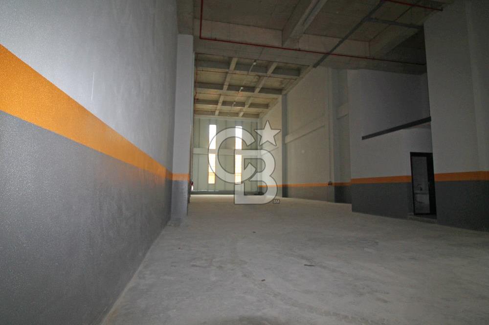 Esenyurt 566 m² H:11,50 Tır Rampalı Taşınmaya Hazır Fabrika