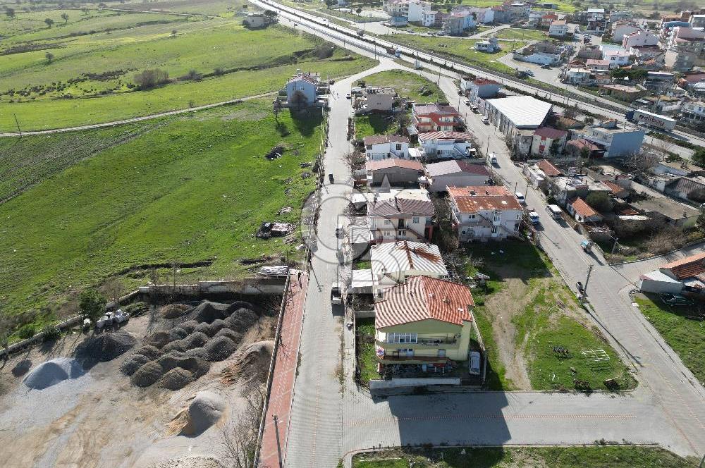 Ezine Devlet Hastahanesinin Yanında İmarlı 176 m2 Satılık Arsa