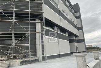 CB SE7EN'dan Hadımköy Atatürk Sanayide Komple Kiralık Bina