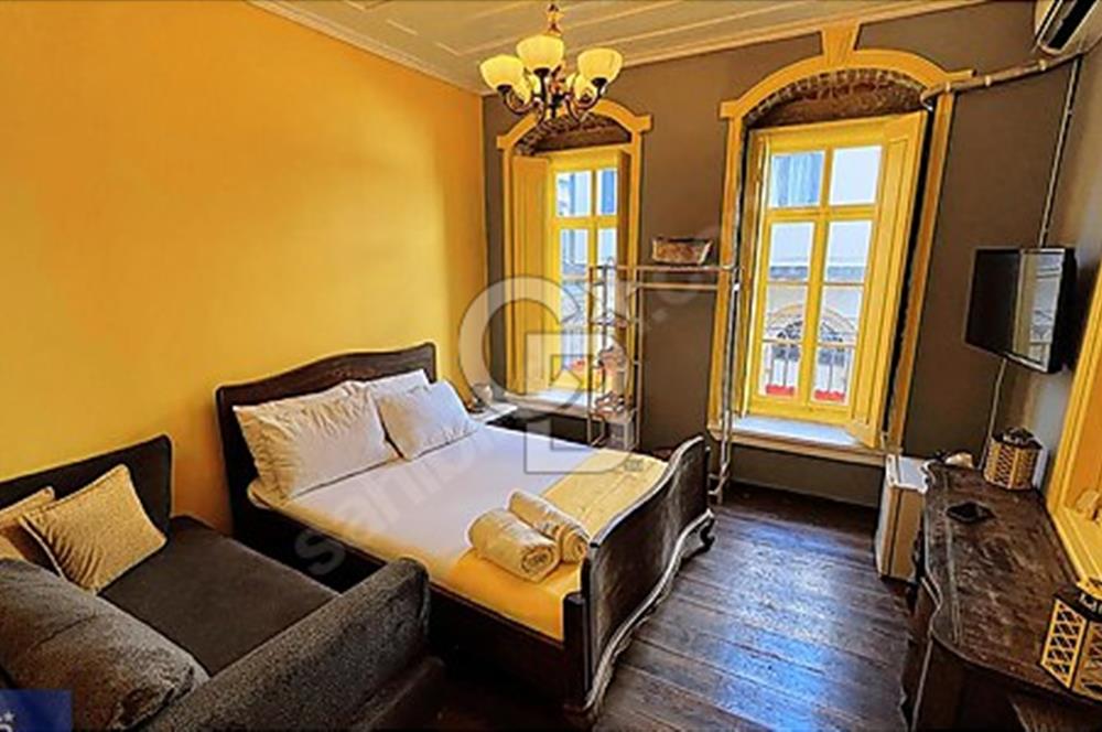 3-Story Historical Boutique Hotel with Garden for Sale in Ayvalık Macaron