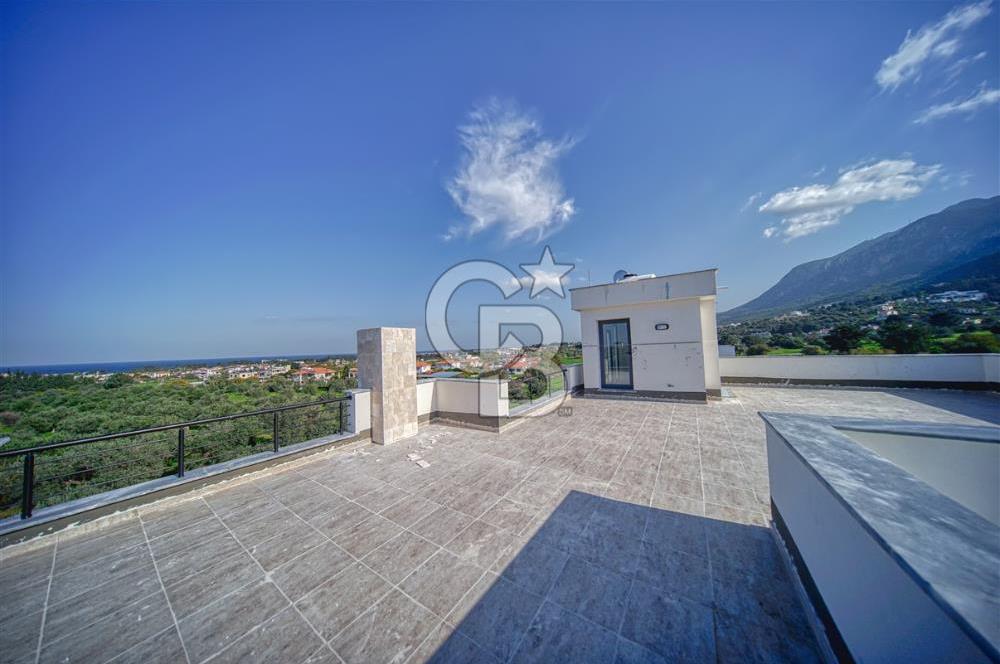 Kıbrıs Girne Karşıyaka'da Deniz ve Dağ Manzaralı Satılık 4+1 *Takas İmkanlı* Sıfır Villa