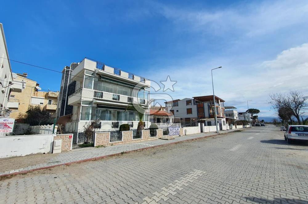 Akçay'da Denize Sıfır 3+1 / 3+1 / 1+1 Komple Apartman