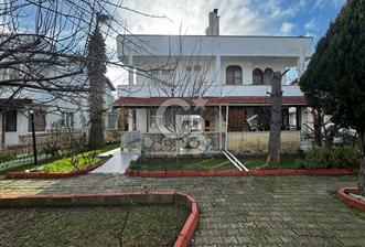 Pelitköy ' de Denize 200 Metre 2+1 Yazlık Villa