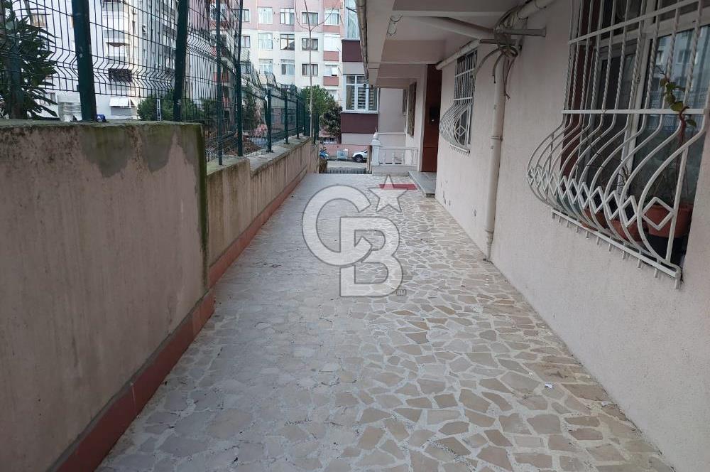 Maltepe bağlarbaşı mahallesi satılık fırsat 2+1 giriş kat daire