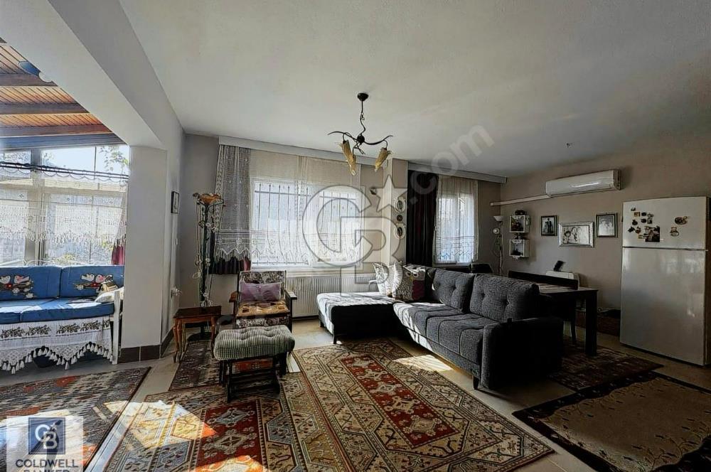 Urla Zeytinalanı'nda satılık 4+1 villa