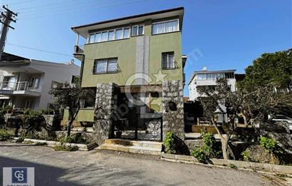 Urla Zeytinalanı'nda satılık 4+1 villa