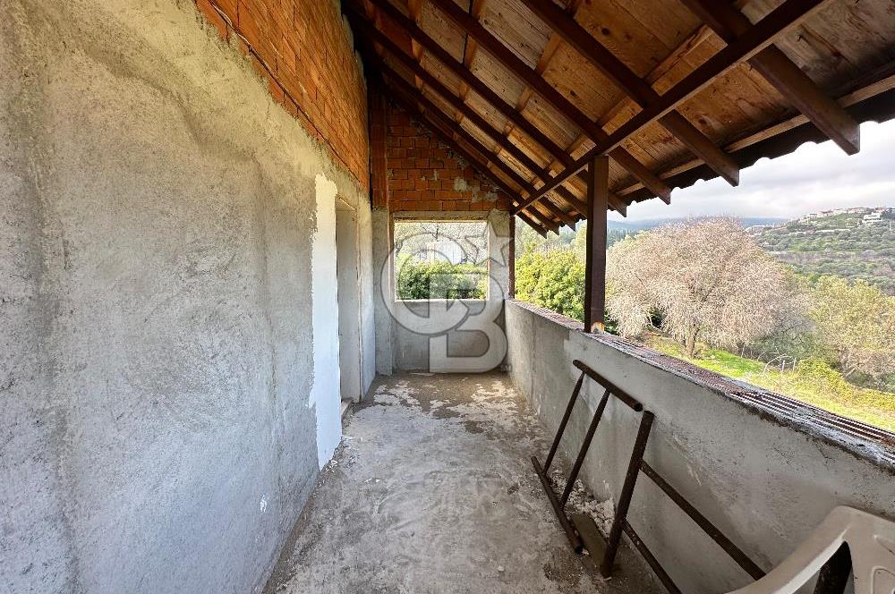 Karaburun Eğlenhoca köyü 1150 m2 içinde satılık villa