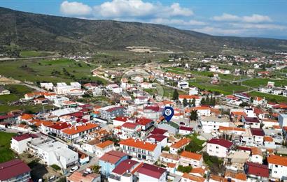 URLA GÜLBAHÇE'DE DENİZ MANZARALI SATILIK KONUT