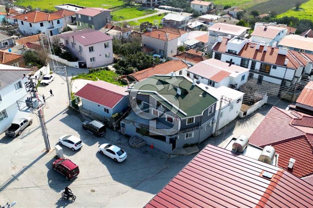 URLA GÜLBAHÇE'DE DENİZ MANZARALI SATILIK KONUT