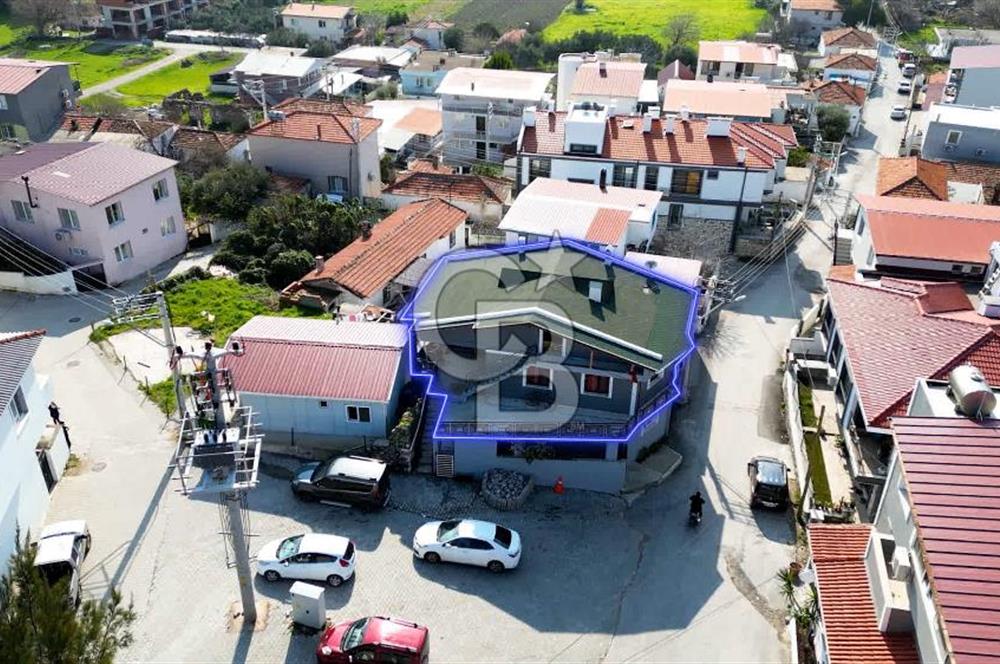 URLA GÜLBAHÇE'DE DENİZ MANZARALI SATILIK KONUT