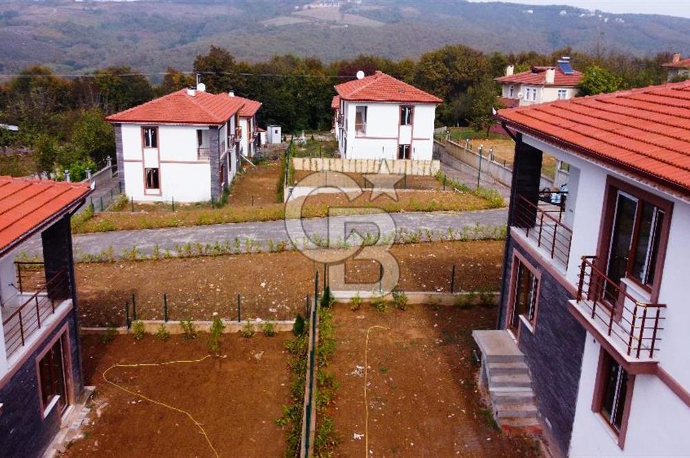 İzmit Çubukluda Müstakil Bahçeli 4+1 Villa Tek Fırsat Fiyatta