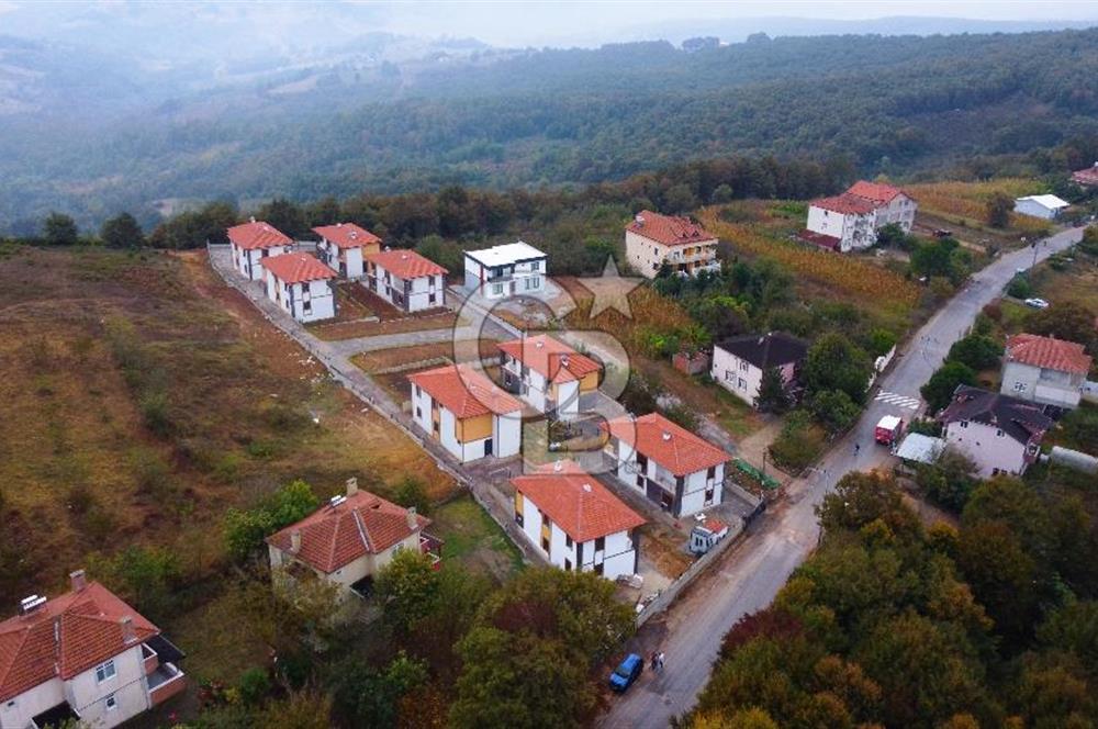 İzmit Çubukluda Müstakil Bahçeli 4+1 Villa Tek Fırsat Fiyatta