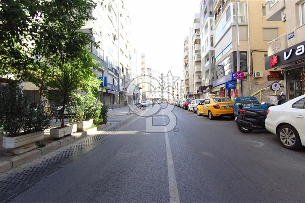 İzmir Konak Küçükyalı Mithatpaşa Cad.Üzeri Satılık 25 M² Dükkan