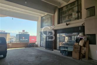 Karabağlar Selgeçen Modeka İş Merkezinde Kiralık Dükkan
