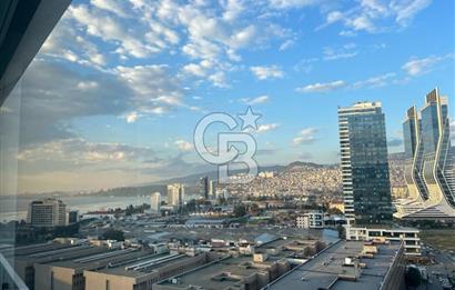 İzmir Mistral'de Deniz Manzaralı 2+1 Satılık Daire
