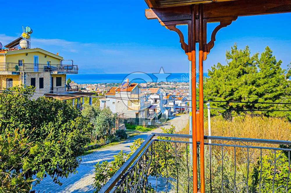 Kuşadası Karaova bölgesinde her katından deniz gören tek müstakil villa 