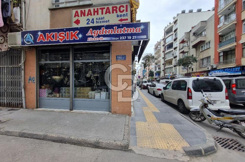 Akdeniz Çakmak Caddesi Satılık Köşe Dükkan