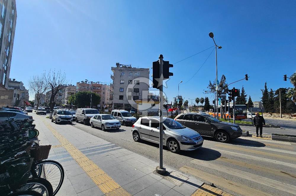 Mersin Akdeniz Cengiz Topel Cadde Cepheli Satılık Dükkan