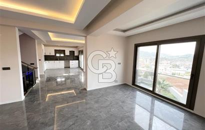 Güzelbahçe Kolejler Bölgesinde 4+2 Havuzlu Triplex Villa