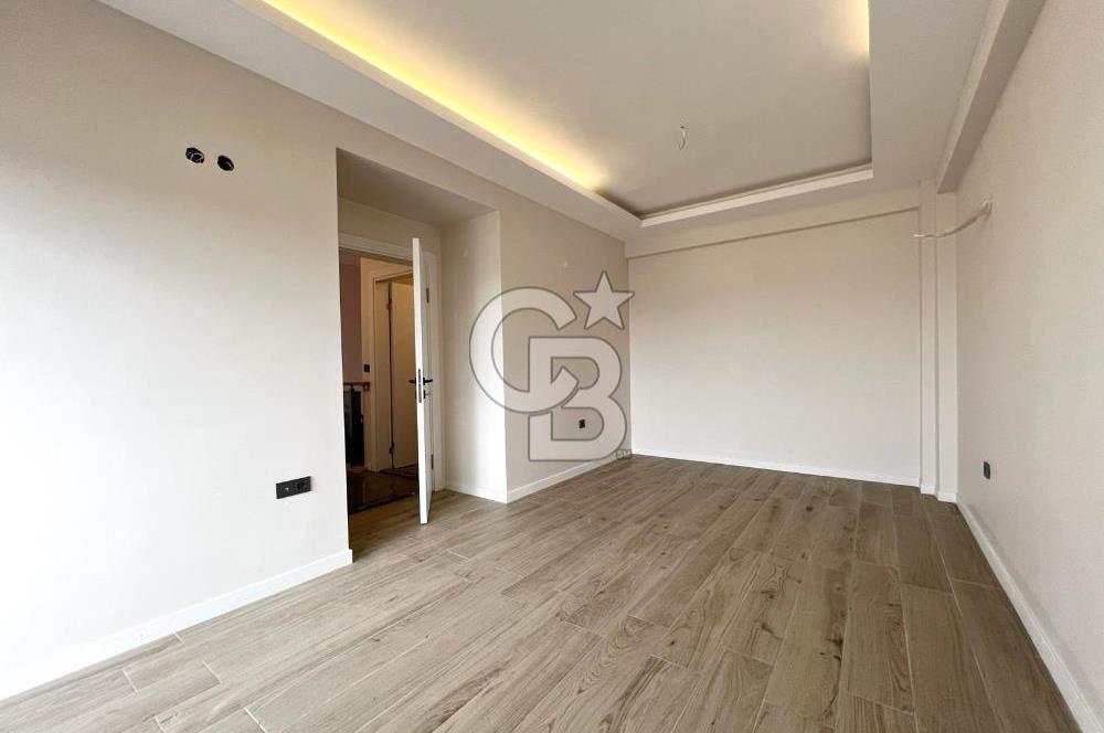 Güzelbahçe Kolejler Bölgesinde 4+2 Havuzlu Triplex Villa