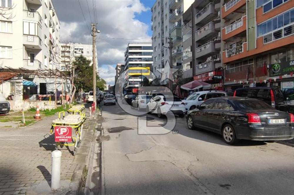 Konak Güneşli Mah.de İzmir Park Yakını Kiralık Dükkan