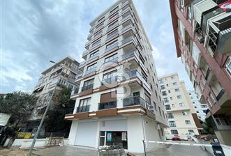 Feneryolu'nda Yeni Binada Balkonlu 3+1 Satılık Daire