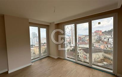  ÇİFT HAVUZLU SİTE  KARTAL 130M2 OTURUMA HAZIR İSKANLI 3+1 DAİRE