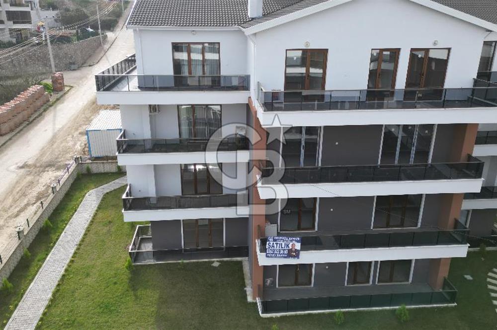 TOPÇULAR'DA HAVUZLU SİTEDE ASANSÖRLÜ SIFIR 170 M2 SATILIK DAİRE