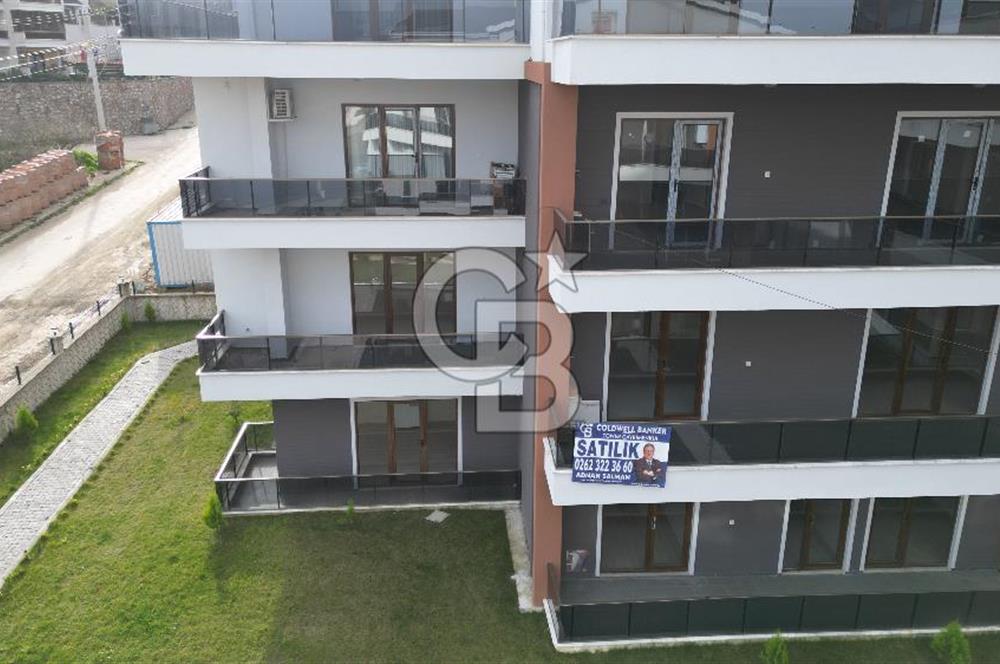 TOPÇULAR'DA HAVUZLU SİTEDE ASANSÖRLÜ SIFIR 170 M2 SATILIK DAİRE