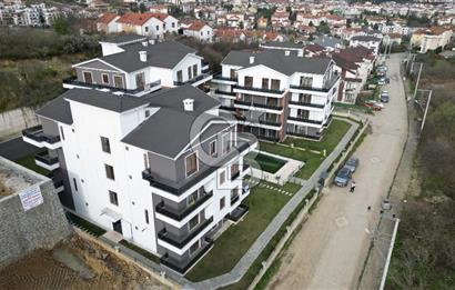 TOPÇULAR'DA HAVUZLU SİTEDE ASANSÖRLÜ SIFIR 170 M2 SATILIK DAİRE