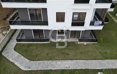 TOPÇULAR'DA HAVUZLU SİTEDE ASANSÖRLÜ SIFIR 170 M2 SATILIK DAİRE