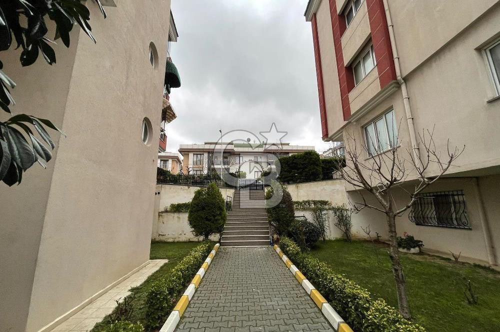 Büyükçekmece Atatürk Mh.Arda Beyaz Sitesin de Satılık 170 m2 4+1