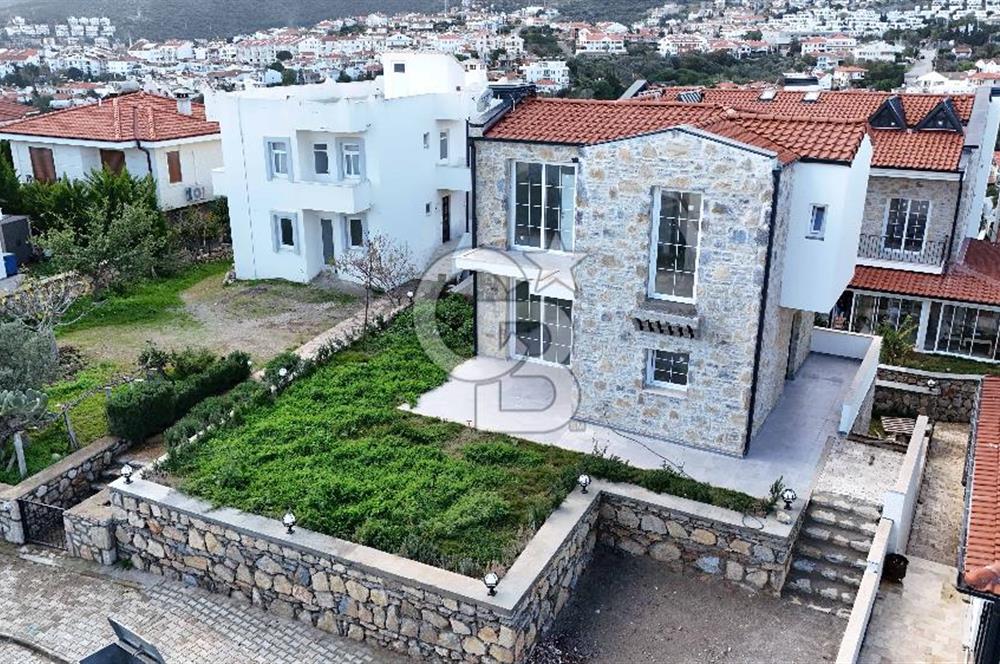Datça'da Denize Yürüme Mesafesinde Deniz Manzaralı Satılık Villa