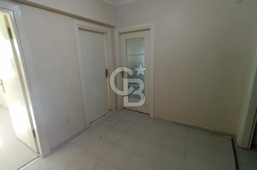 BAŞİSKELE SAHİLDE MANZARALI İÇİ YAPILI SATILIK 3+1 ARA KAT DAİRE