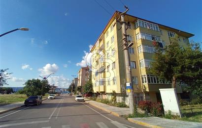 BAŞİSKELE SAHİLDE MANZARALI İÇİ YAPILI SATILIK 3+1 ARA KAT DAİRE