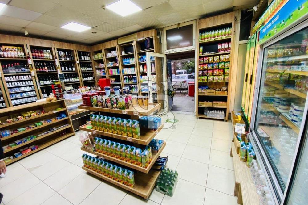 Bornova Çamdibi Borkop Sitesinde Satılık Dükkan