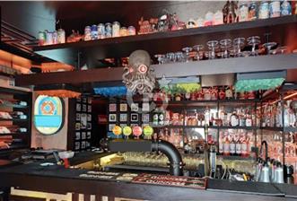 MONTENEGRO KOTOR’DA UNESCO TARİHİ OLD TOWN KALESİ İÇERİSİNDE CAFE & PUB & BAR