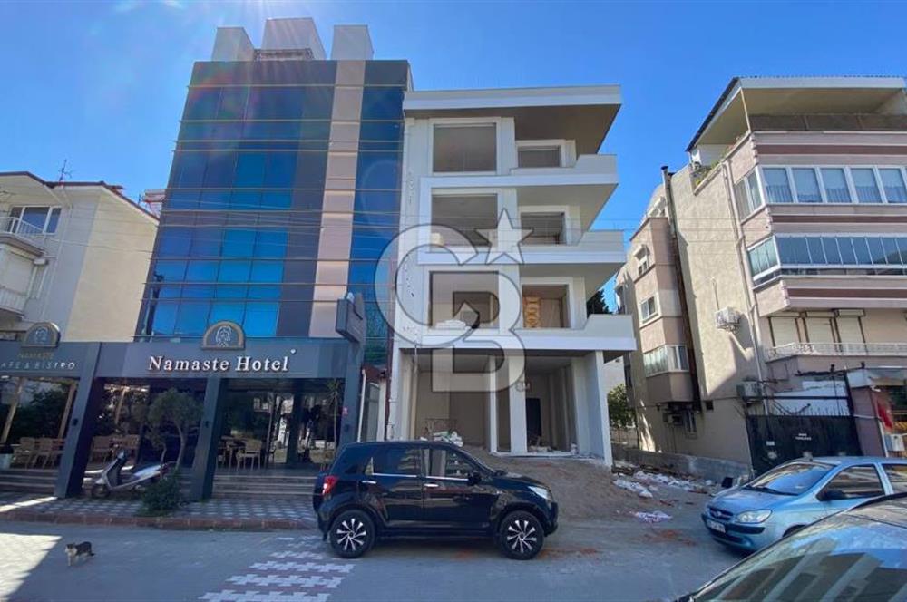 AKÇAY SAKARYA CADDESİNDE YOLA CEPHELİ 30 M2 SIFIR DÜKKAN