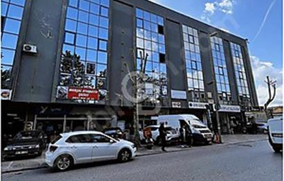 Küçükçekmece Sefaköy'de Pakten Sanayi Sitesi Kiralık Dükkanlar