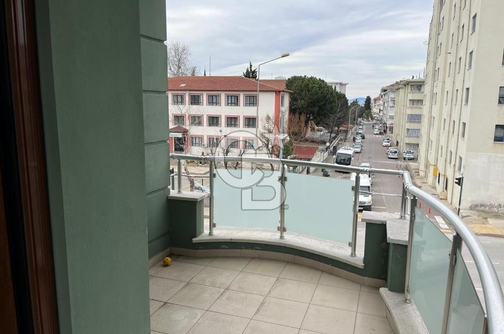 YALOVA MERKEZ CADDE ÜSTÜ!.. ÖNÜ AÇIK SATILIK 3+1 DAİRE!..