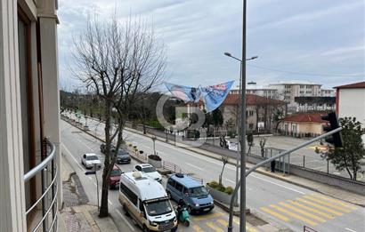 YALOVA MERKEZ CADDE ÜSTÜ!.. ÖNÜ AÇIK SATILIK 3+1 DAİRE!..