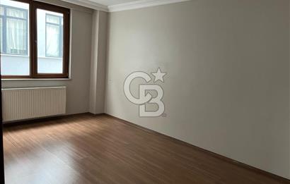 YALOVA MERKEZ CADDE ÜSTÜ!.. ÖNÜ AÇIK SATILIK 3+1 DAİRE!..