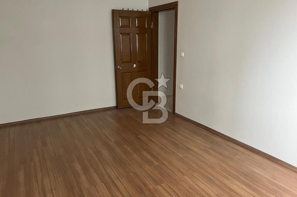 YALOVA MERKEZ CADDE ÜSTÜ!.. ÖNÜ AÇIK SATILIK 3+1 DAİRE!..