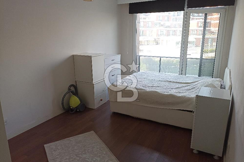 1+1 apartment with landscape view for rent in Istanbul lounge